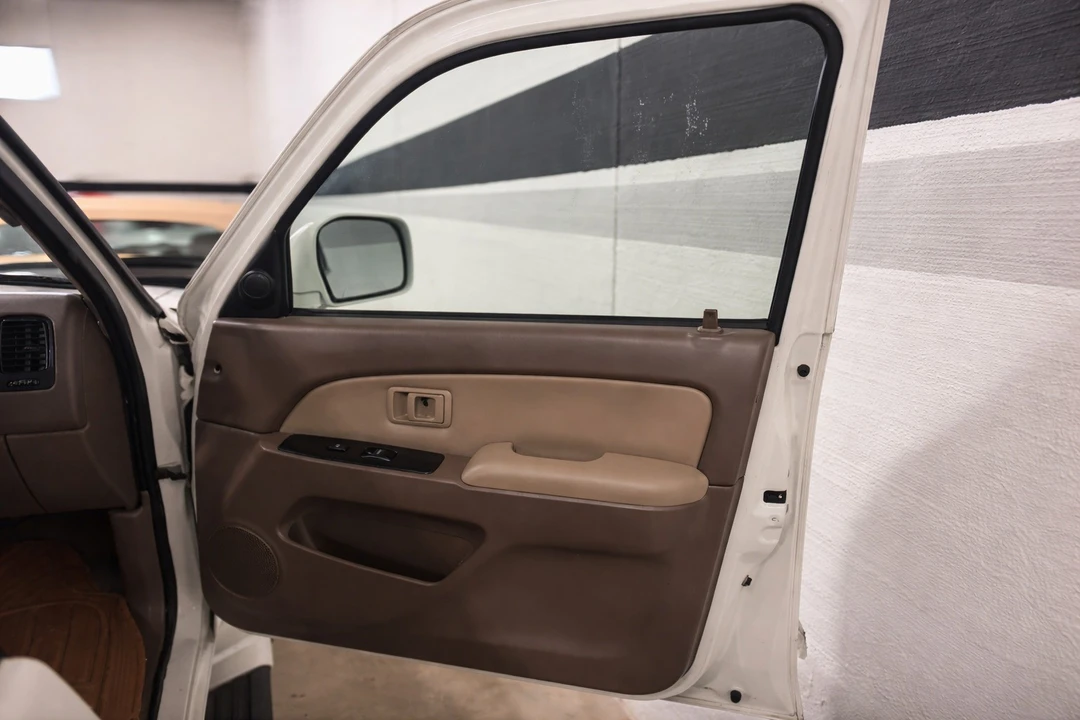 2002 Toyota 4Runner 3rd Gen - Image 18 of 21