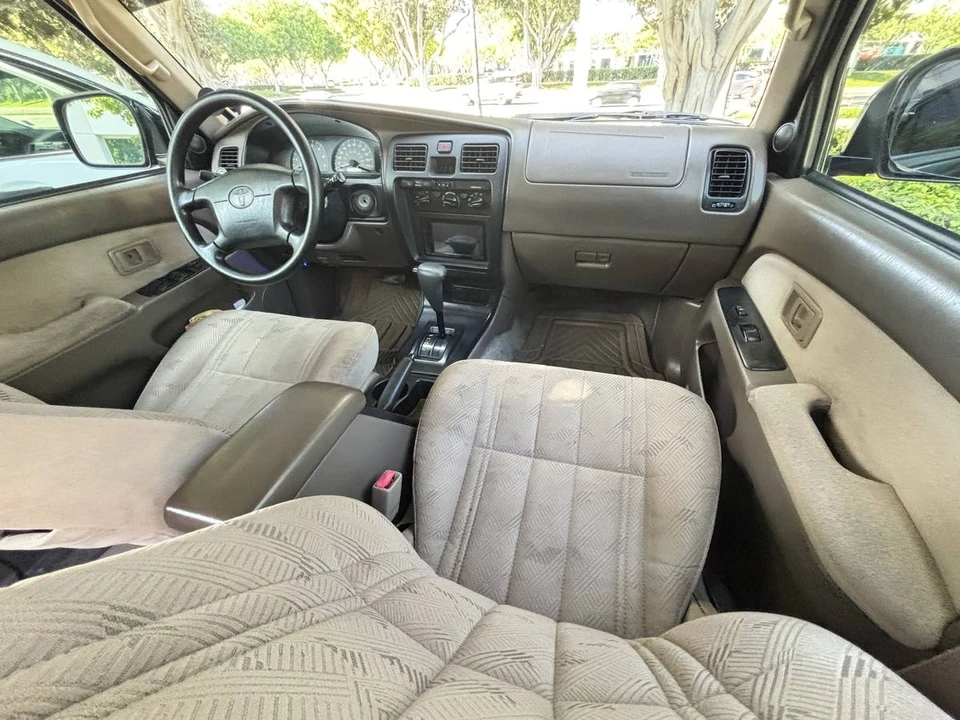 2002 Toyota 4Runner 3rd Gen - Image 8 of 9