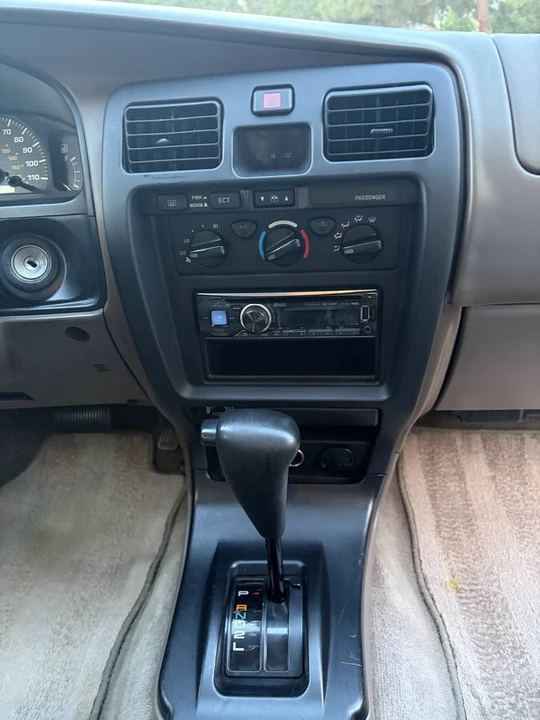 2002 Toyota 4Runner 3rd Gen - Image 9 of 20