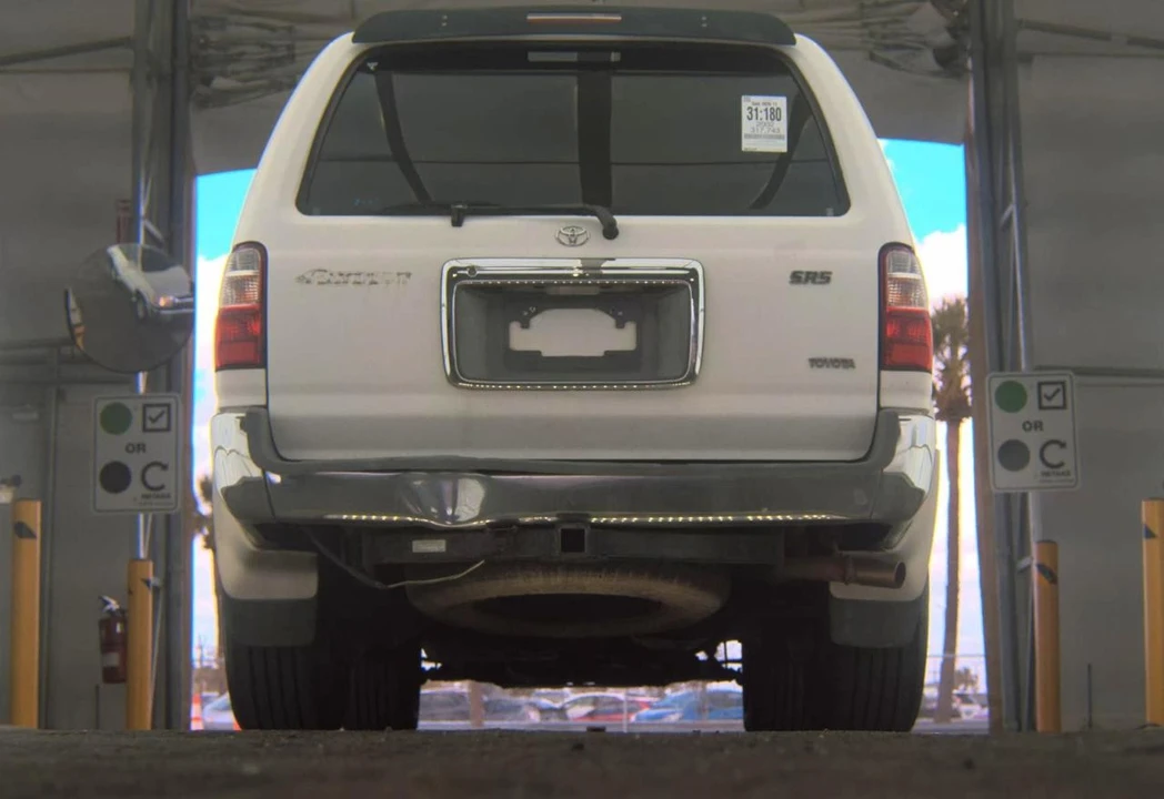 2002 Toyota 4Runner 3rd Gen - Image 4 of 12