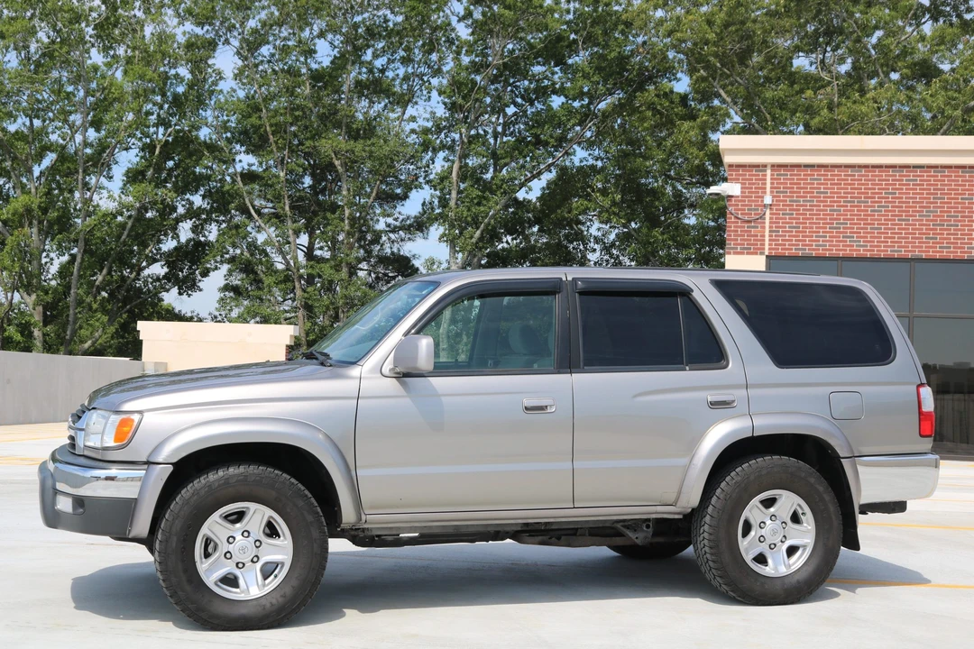 2002 Toyota 4Runner 3rd Gen - Image 2 of 31