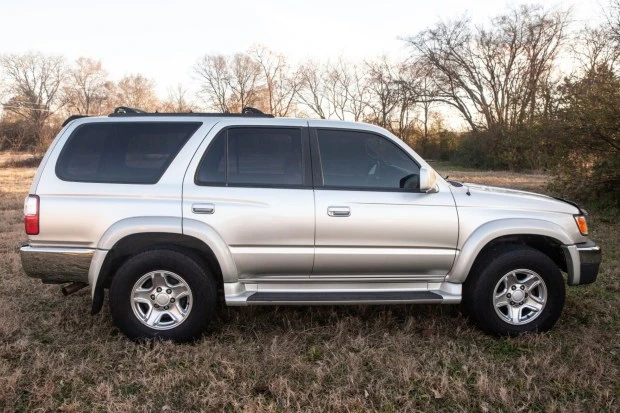 2002 Toyota 4Runner 3rd Gen - Image 3 of 7