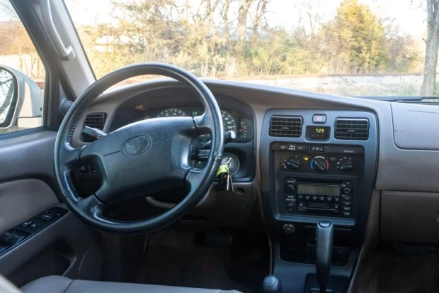 2002 Toyota 4Runner 3rd Gen - Image 5 of 7