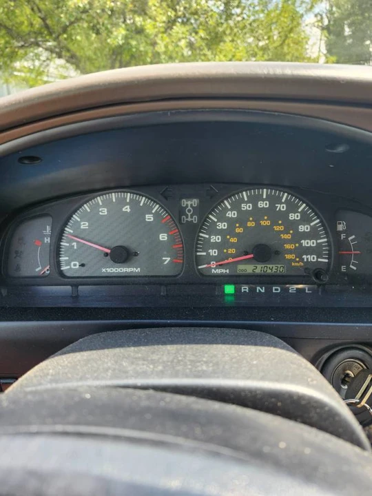 2002 Toyota 4Runner 3rd Gen - Image 8 of 11