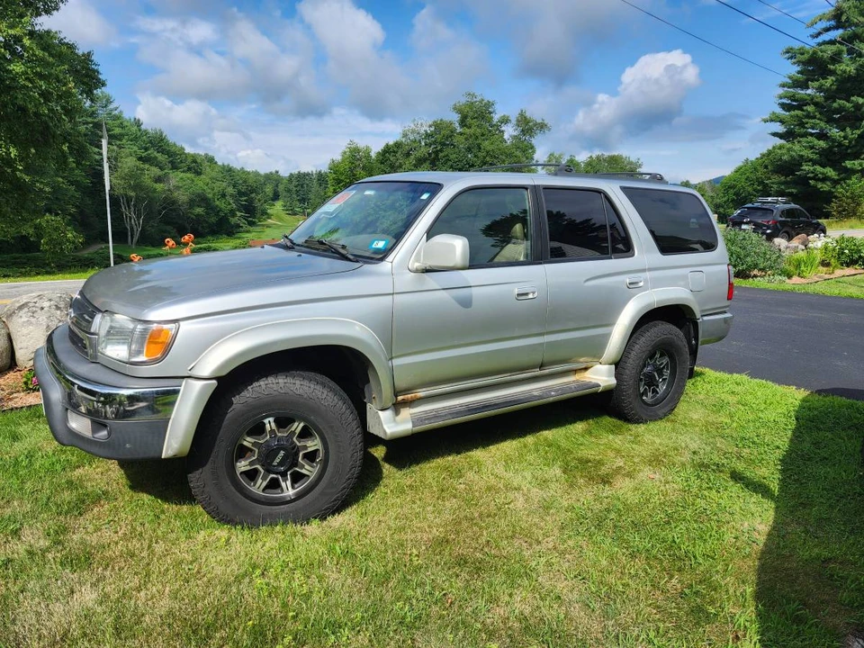 2002 Toyota 4Runner 3rd Gen - Image 2 of 11