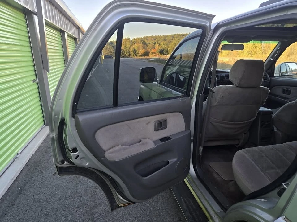 2002 Toyota 4Runner 3rd Gen - Image 9 of 18