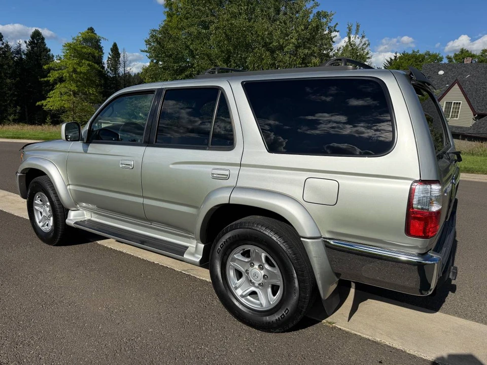 2002 Toyota 4Runner 3rd Gen - Image 3 of 24