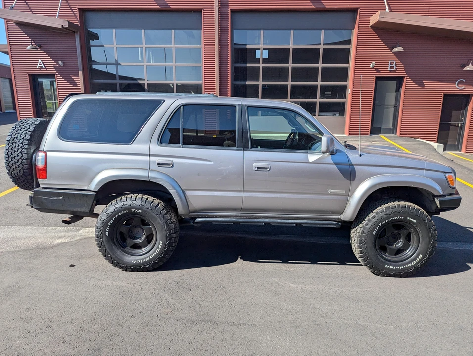 2002 Toyota 4Runner 3rd Gen - Image 13 of 31