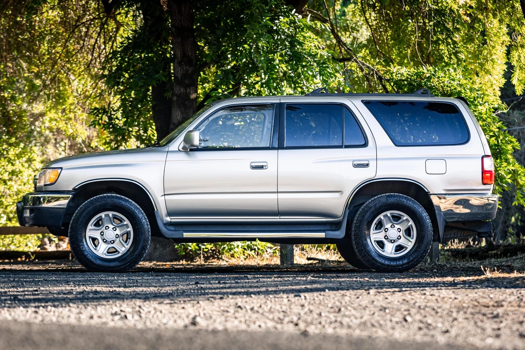 2002 Toyota 4Runner 3rd Gen - Image 3 of 31