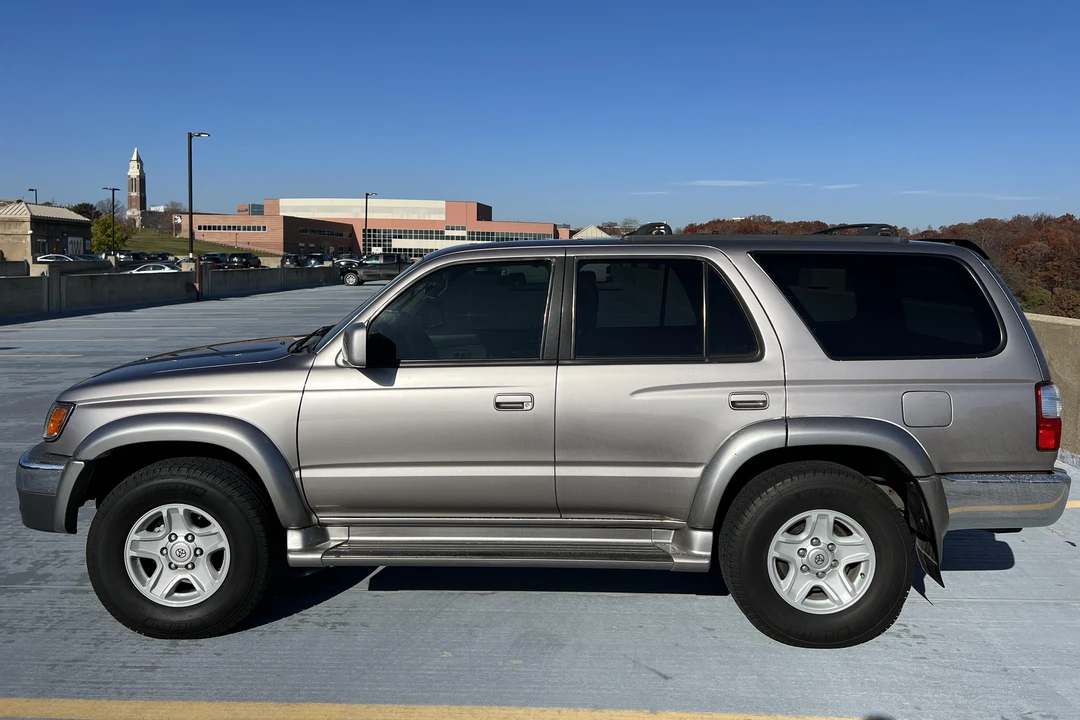 2002 Toyota 4Runner 3rd Gen - Image 3 of 31