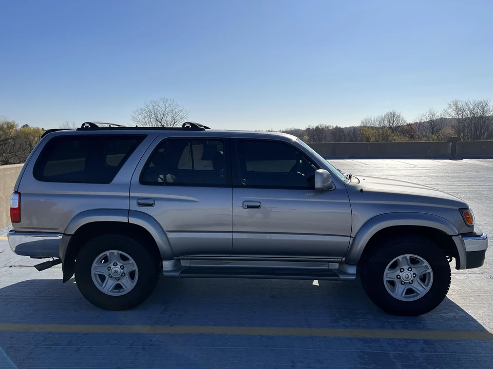 2002 Toyota 4Runner 3rd Gen - Image 9 of 31