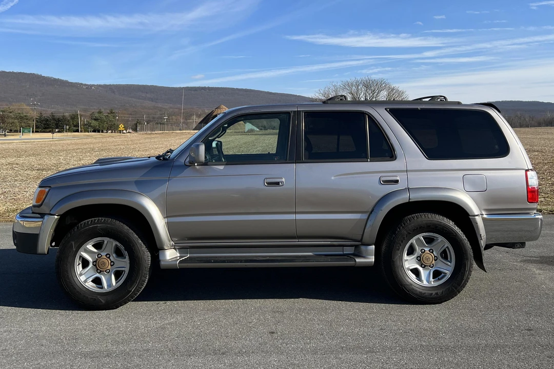 2002 Toyota 4Runner 3rd Gen - Image 3 of 31