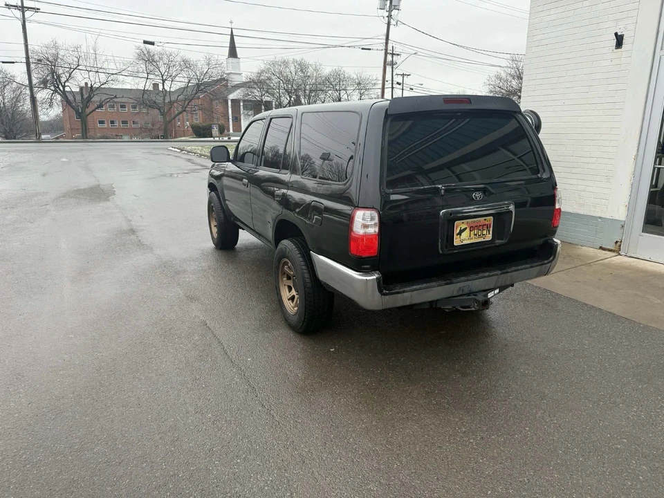 2002 Toyota 4Runner 3rd Gen - Image 5 of 10
