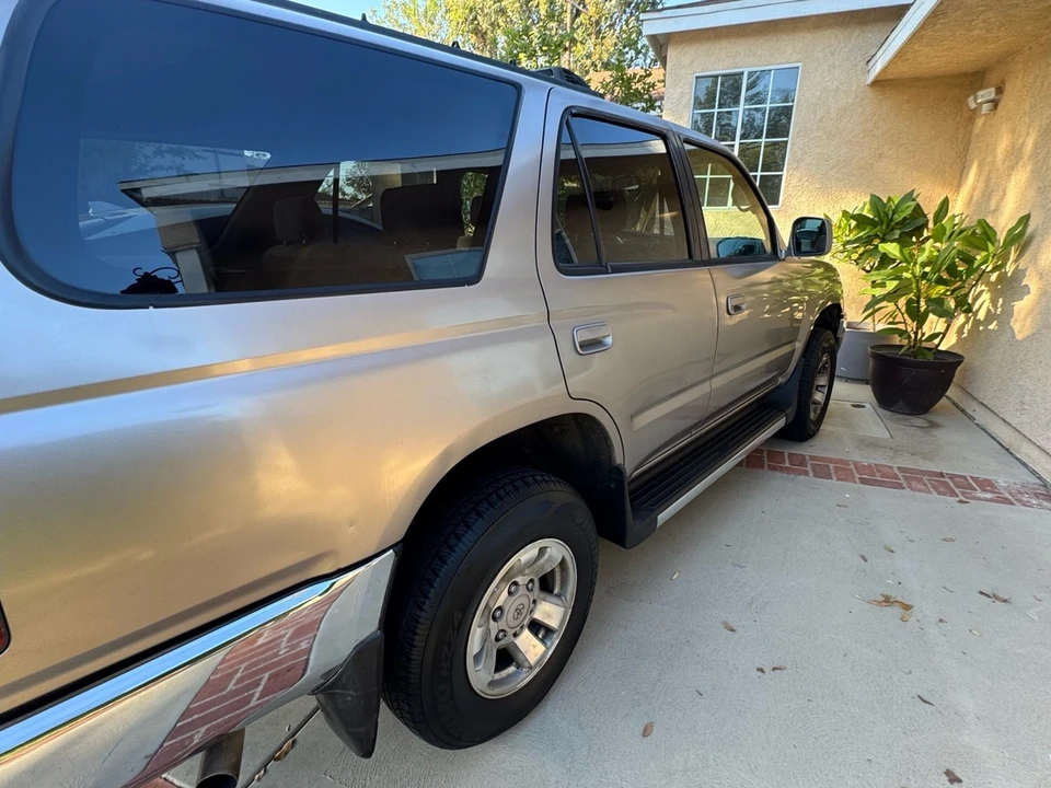 2002 Toyota 4Runner 3rd Gen - Image 3 of 9