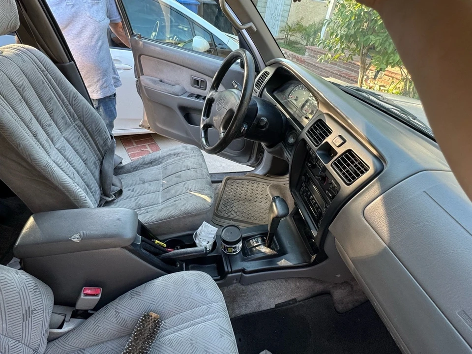 2002 Toyota 4Runner 3rd Gen - Image 7 of 9