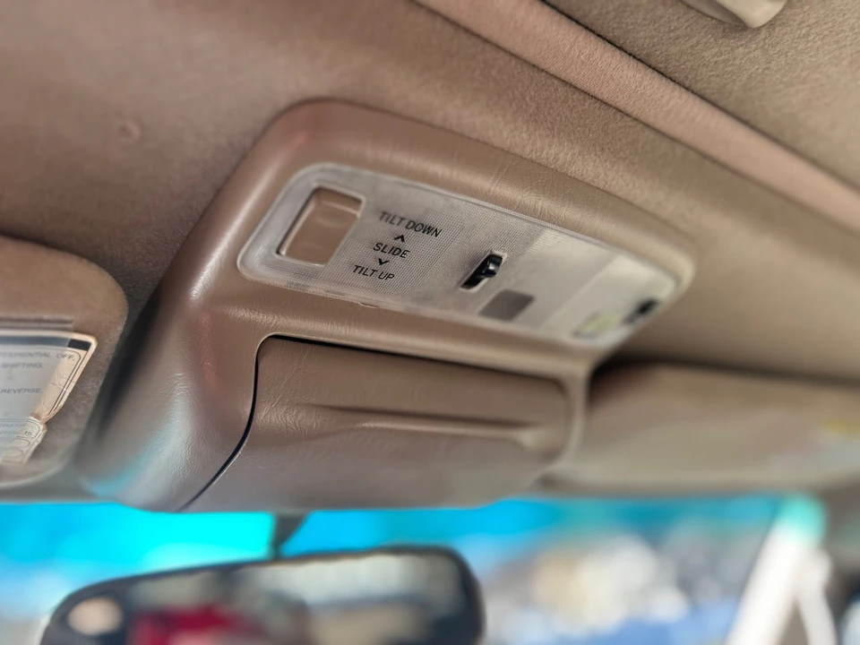 2002 Toyota 4Runner 3rd Gen - Image 9 of 21