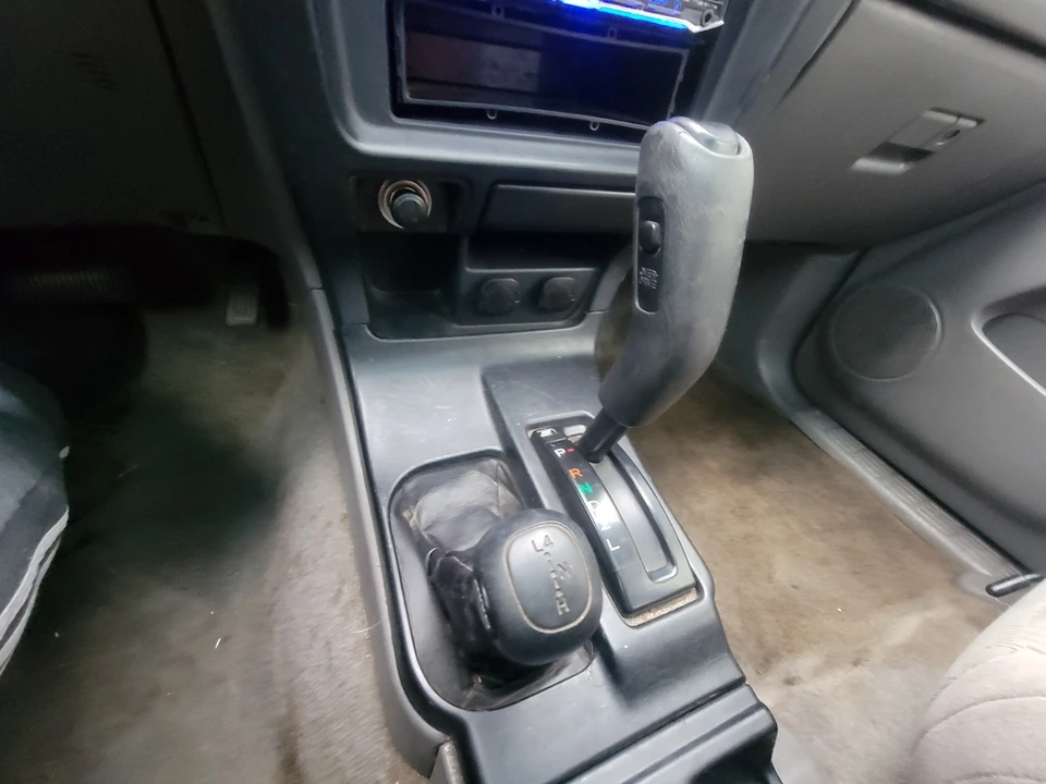 2002 Toyota 4Runner 3rd Gen - Image 15 of 16