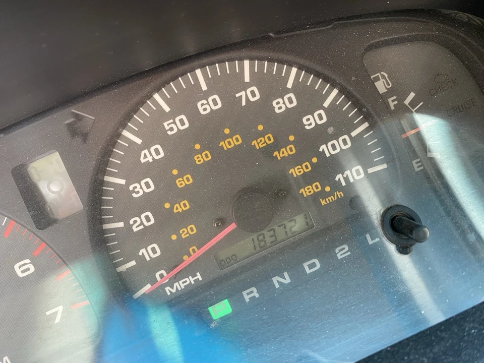 2002 Toyota 4Runner 3rd Gen - Image 5 of 9