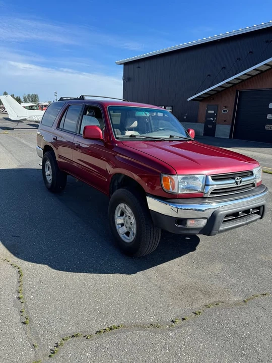 2002 Toyota 4Runner 3rd Gen - Image 3 of 10