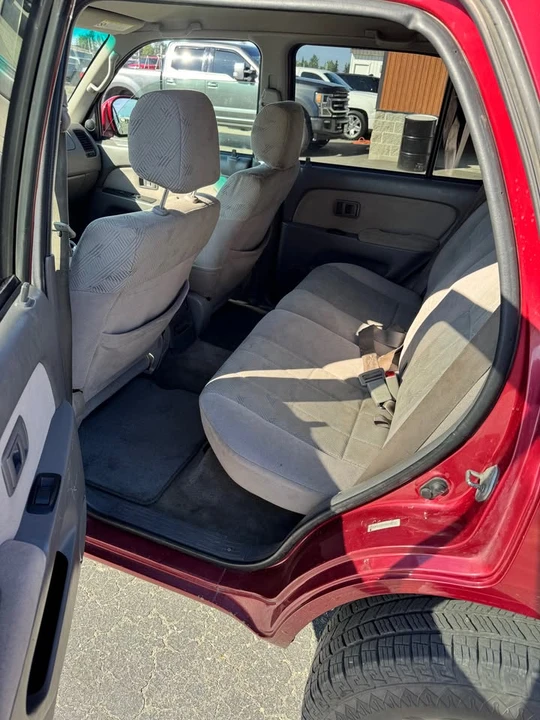 2002 Toyota 4Runner 3rd Gen - Image 9 of 10