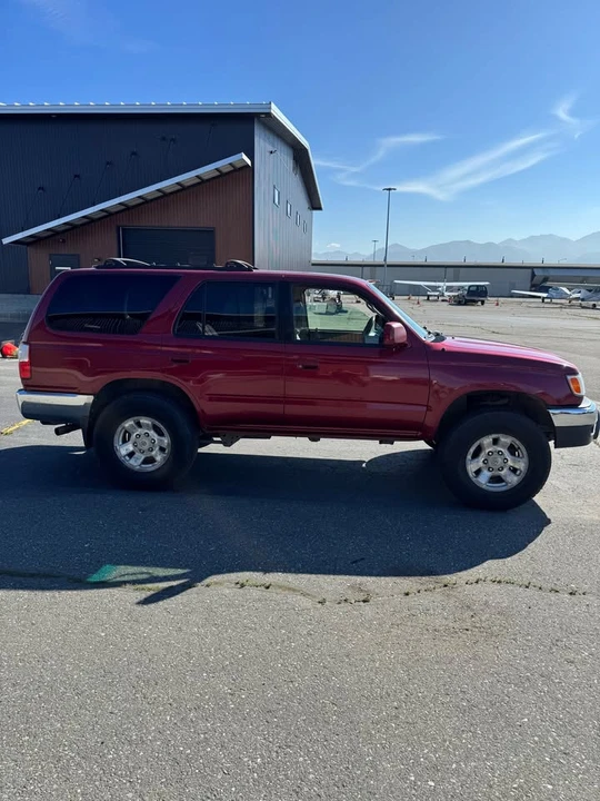 2002 Toyota 4Runner 3rd Gen - Image 4 of 10