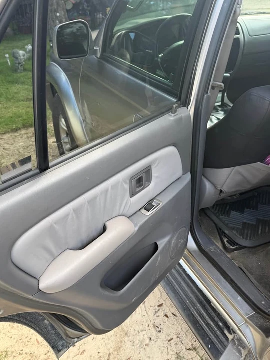 2002 Toyota 4Runner 3rd Gen - Image 11 of 20