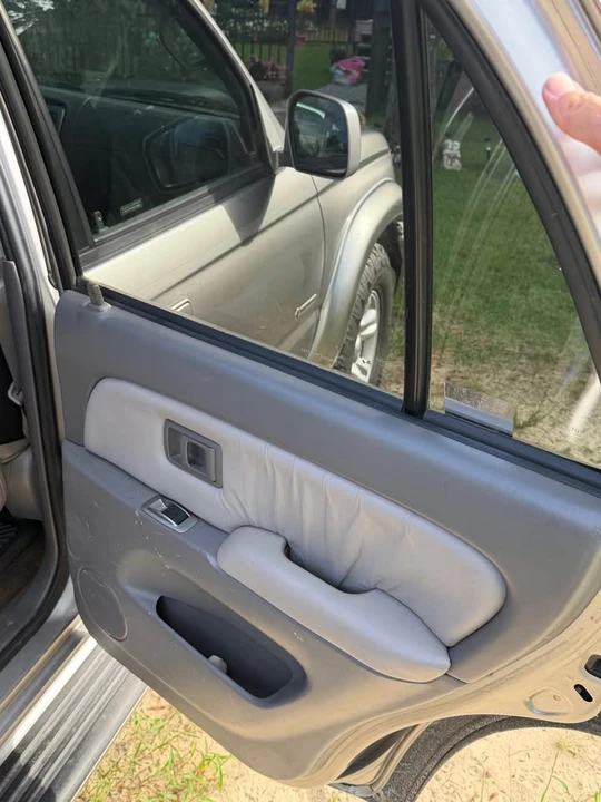 2002 Toyota 4Runner 3rd Gen - Image 14 of 20