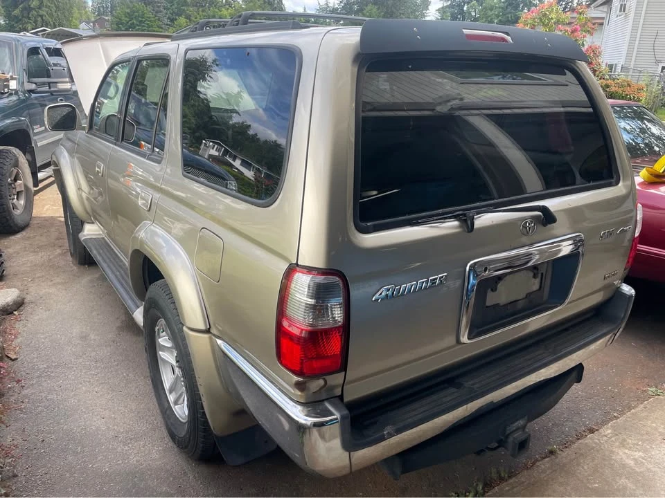 2002 Toyota 4Runner 3rd Gen - Image 5 of 11