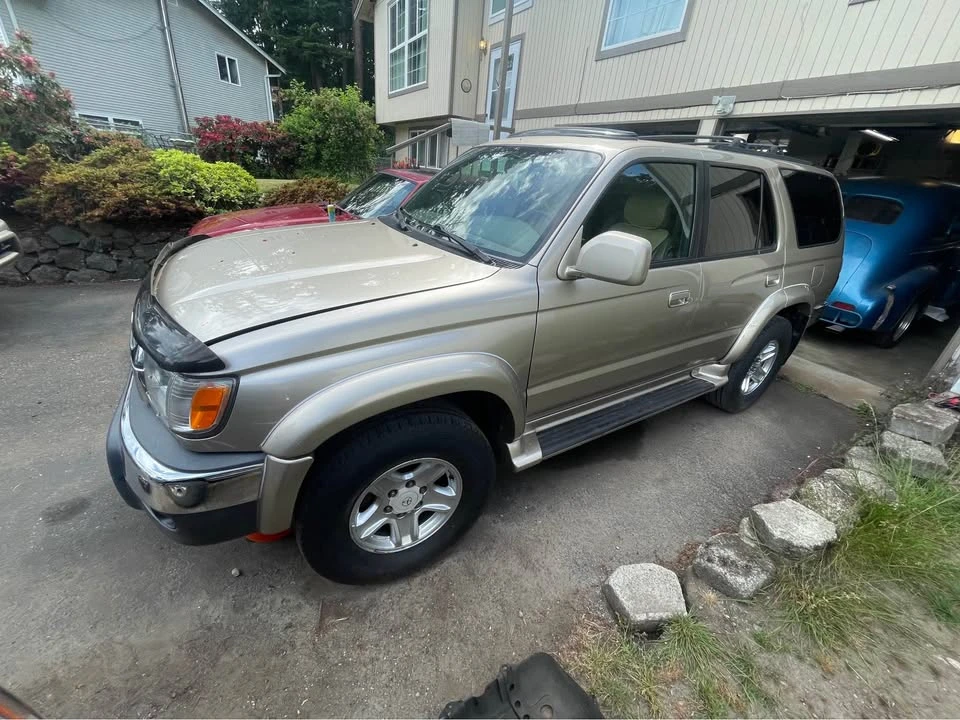 2002 Toyota 4Runner 3rd Gen - Image 3 of 11
