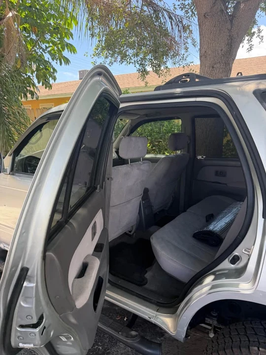 2002 Toyota 4Runner 3rd Gen - Image 6 of 8