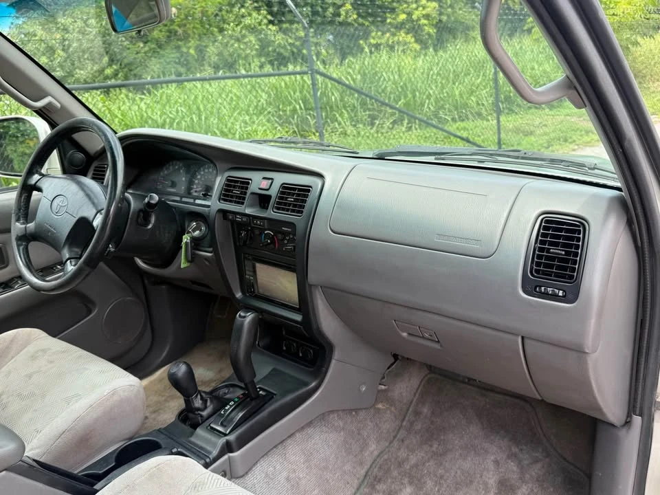2002 Toyota 4Runner 3rd Gen - Image 13 of 20