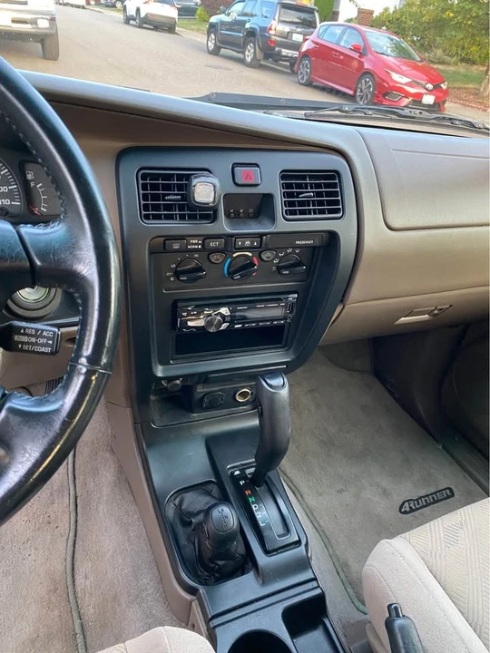 2002 Toyota 4Runner 3rd Gen - Image 8 of 12