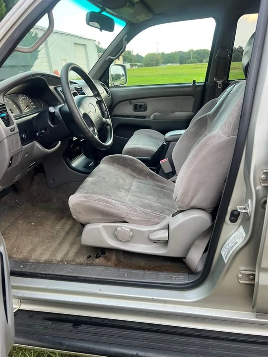 2002 Toyota 4Runner 3rd Gen - Image 5 of 8