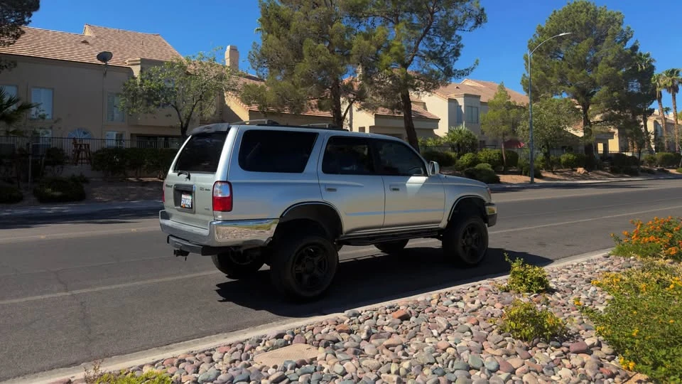 2002 Toyota 4Runner 3rd Gen - Image 6 of 10