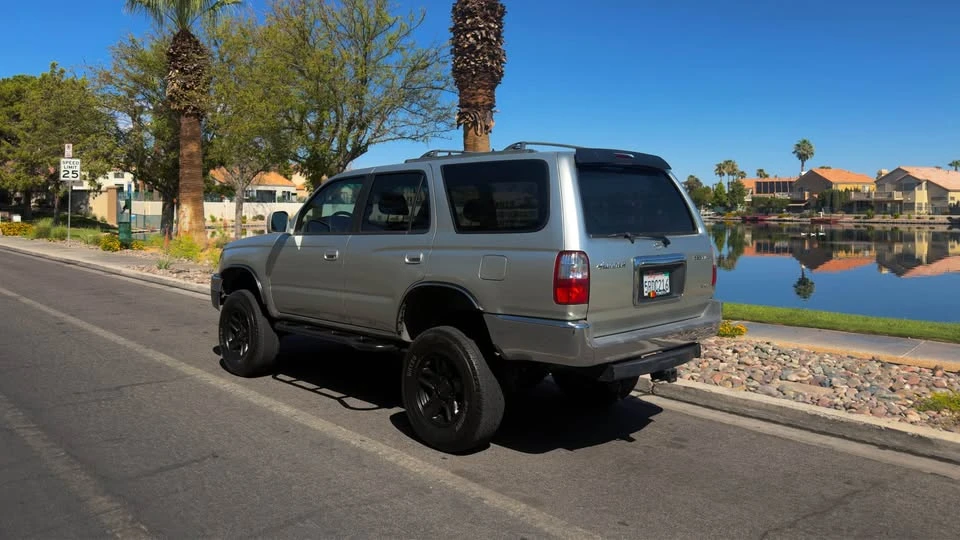 2002 Toyota 4Runner 3rd Gen - Image 5 of 10