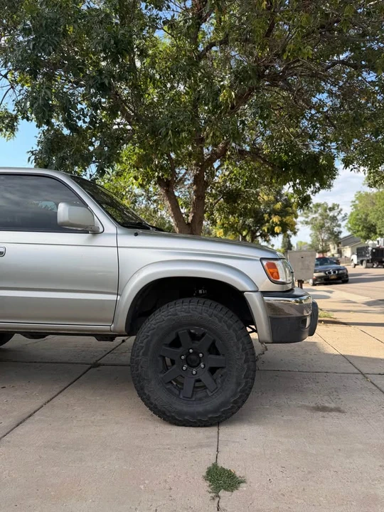 2002 Toyota 4Runner 3rd Gen - Image 2 of 19
