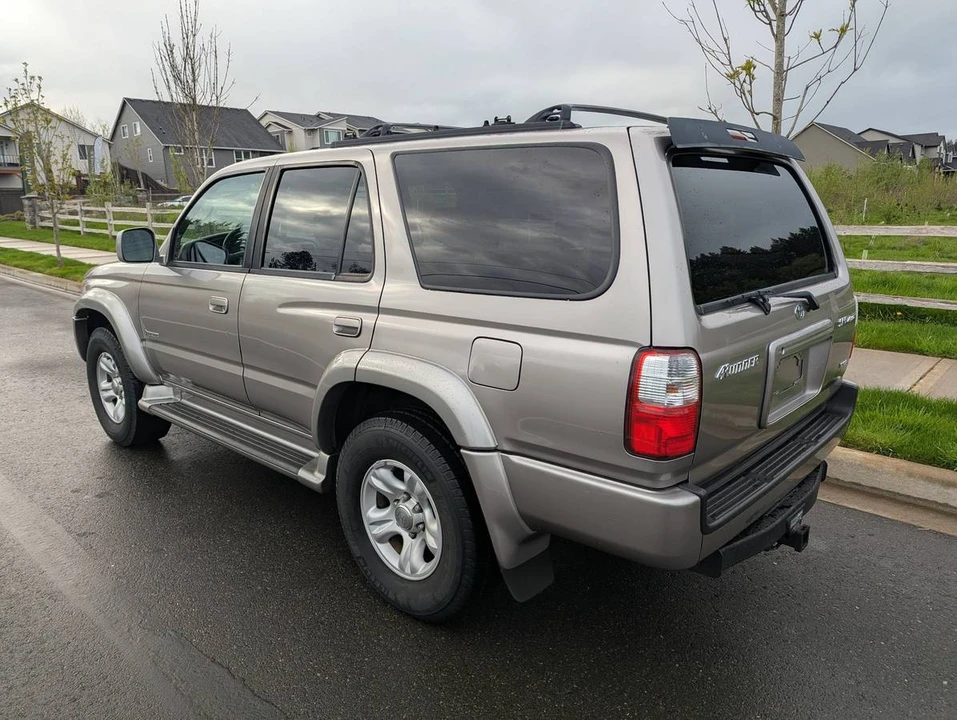 2002 Toyota 4Runner 3rd Gen - Image 3 of 24