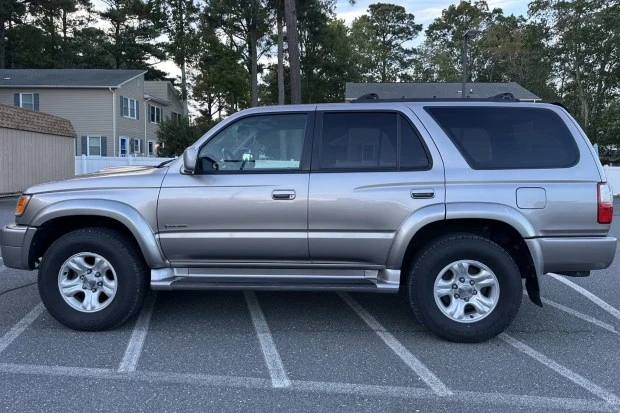 2002 Toyota 4Runner 3rd Gen - Image 3 of 8