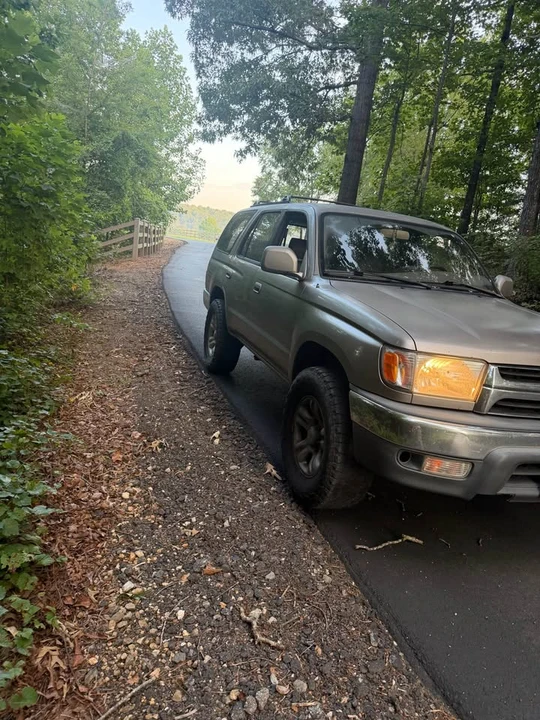 2002 Toyota 4Runner 3rd Gen - Image 4 of 4
