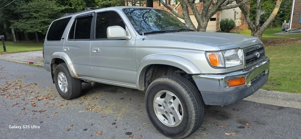 2002 Toyota 4Runner 3rd Gen - Image 2 of 10