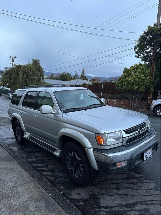 2002 Toyota 4Runner 3rd Gen - Image 2 of 9