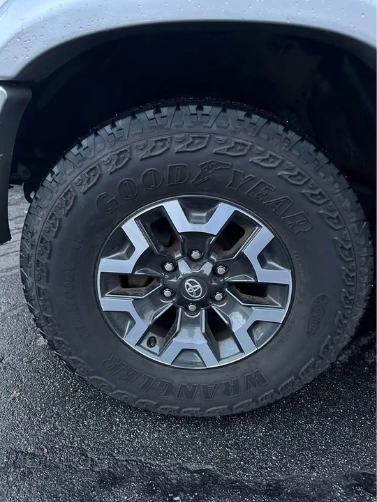 2002 Toyota 4Runner 3rd Gen - Image 5 of 10