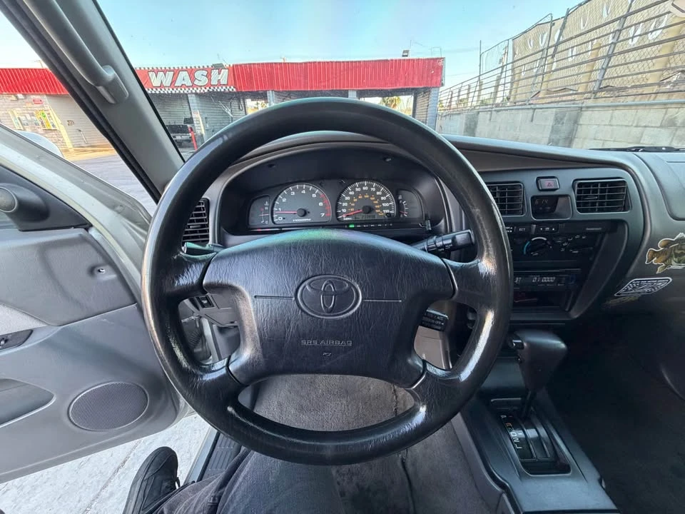 2002 Toyota 4Runner 3rd Gen - Image 18 of 19