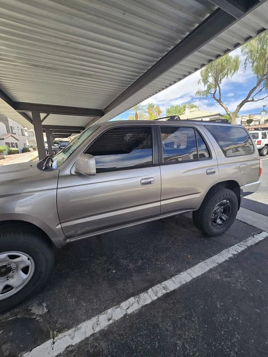 2002 Toyota 4Runner 3rd Gen - Image 2 of 9