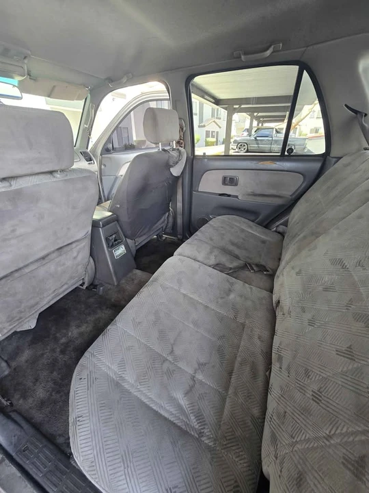2002 Toyota 4Runner 3rd Gen - Image 5 of 9
