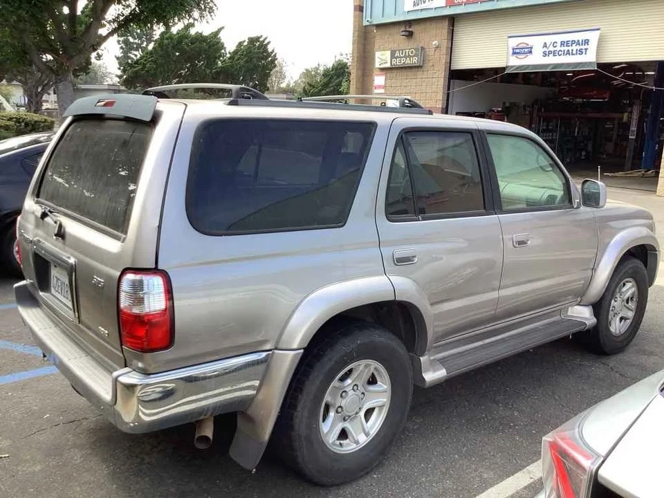 2002 Toyota 4Runner 3rd Gen - Image 5 of 13