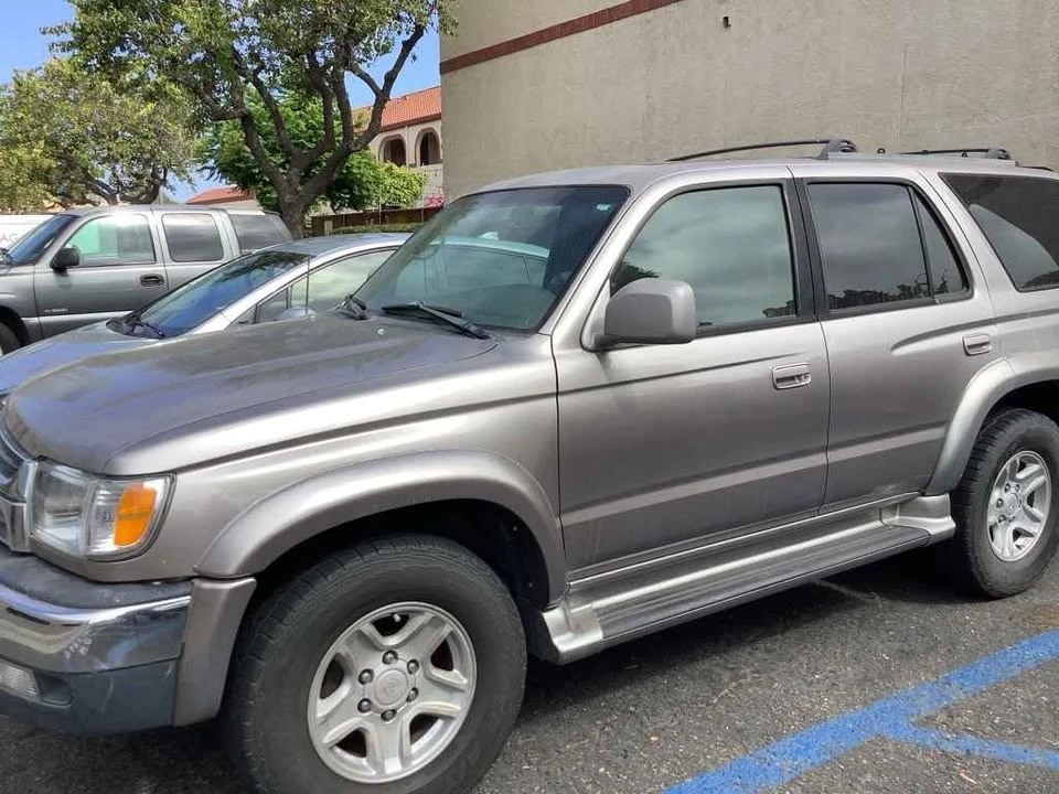 2002 Toyota 4Runner 3rd Gen - Image 10 of 13