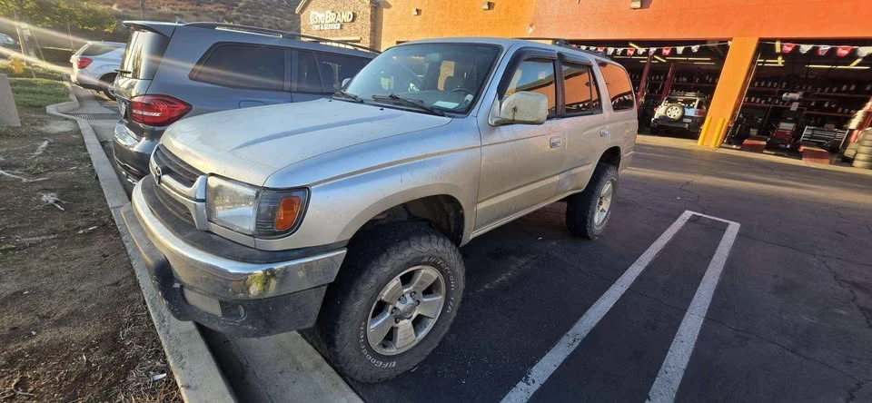 2002 Toyota 4Runner 3rd Gen - Image 4 of 10