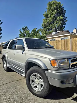 2002 Toyota 4Runner SR5 Sport Utility 2D