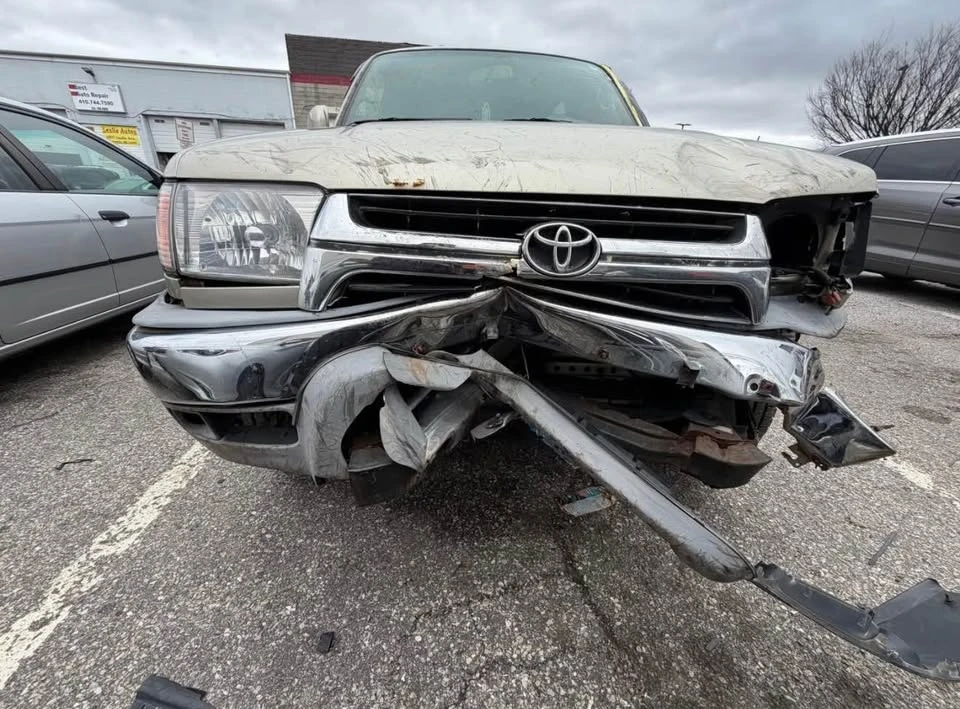 2002 Toyota 4Runner 3rd Gen - Image 3 of 10